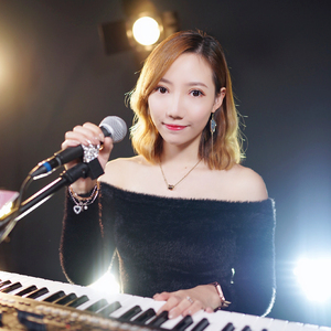 女奴玩尿孔玩屄久久网
